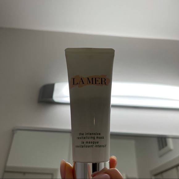!SOLD!La Mer The Intensive Revitalizing Mask 2.5 oz tube. Half full - Picture 3 of 3